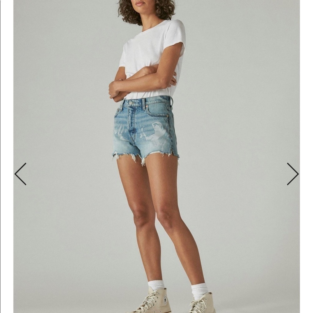 NWT Lucky Legend Bowie 3" High Rise Mom Short size 28 - Picture 2 of 3